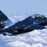 Итальянский учебно-тренировочный самолет M-346 станет истребителем